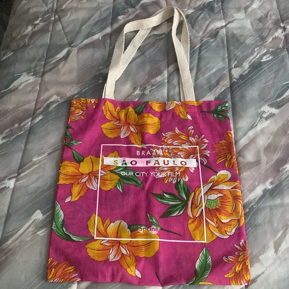 Colorful flowered cloth tote bag from Sao Paolo Brazil about 15.5 x 14.5 in NWOT - Picture 3 of 6